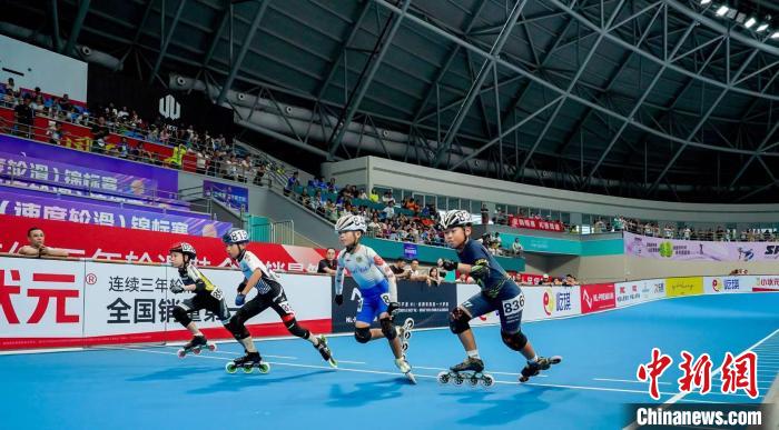 杭州钱塘区开启全国轮滑