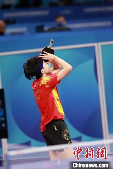 王楚钦力挽狂澜助国乒男团夺冠