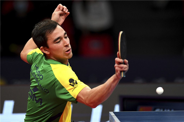 国乒双星王楚钦孙颖莎强势晋级，王艺迪轻取张